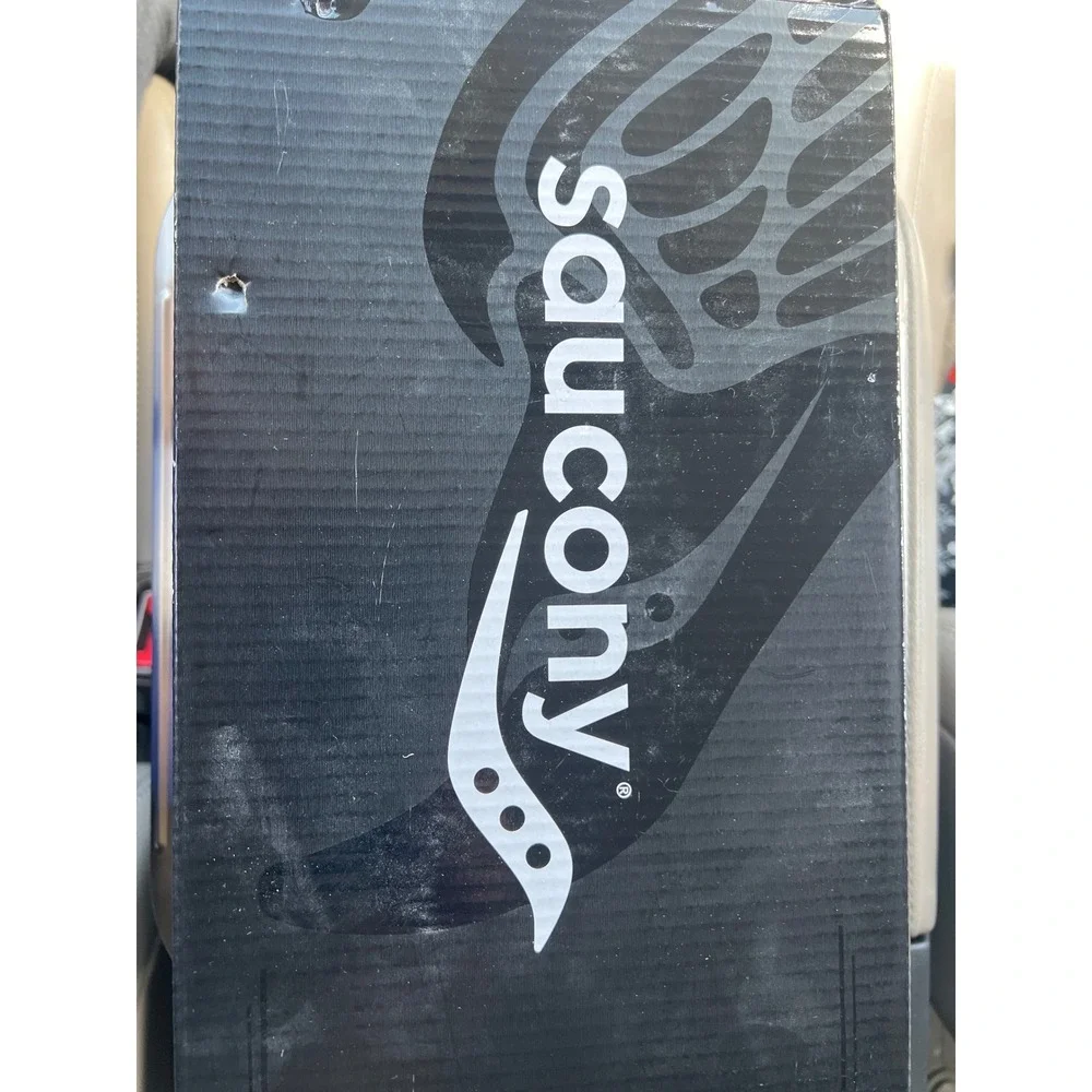 Saucony velocity MP Mens Track Field Spikes Black Silver Sprinting Shoe